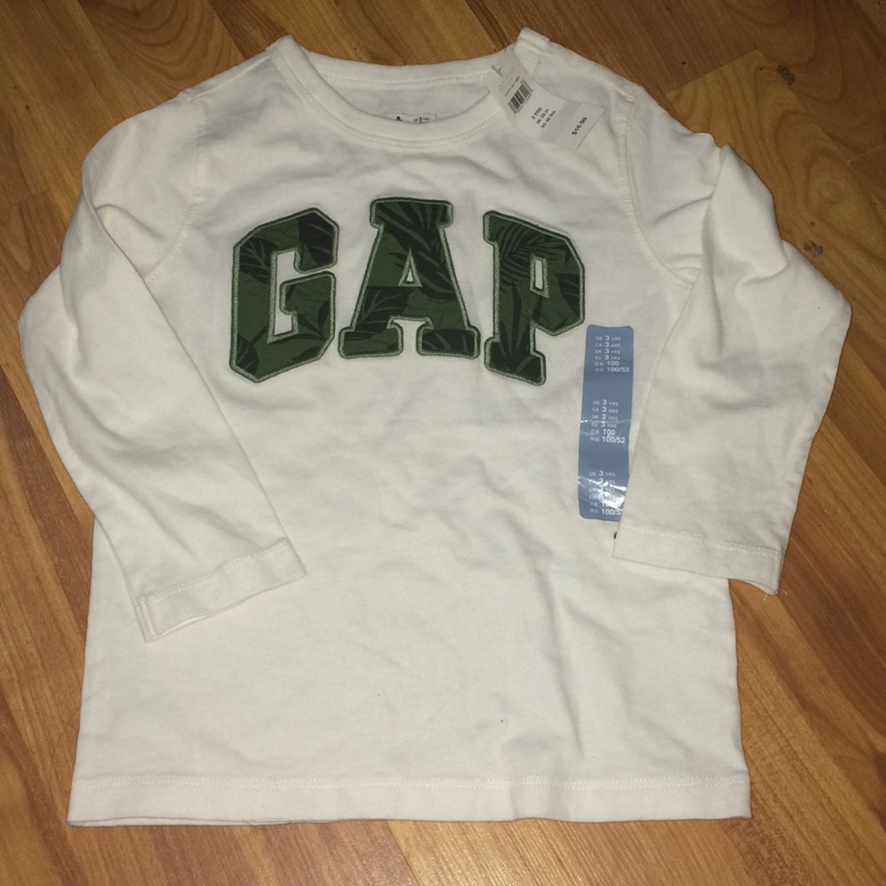 NWT 3T gap long sleeve